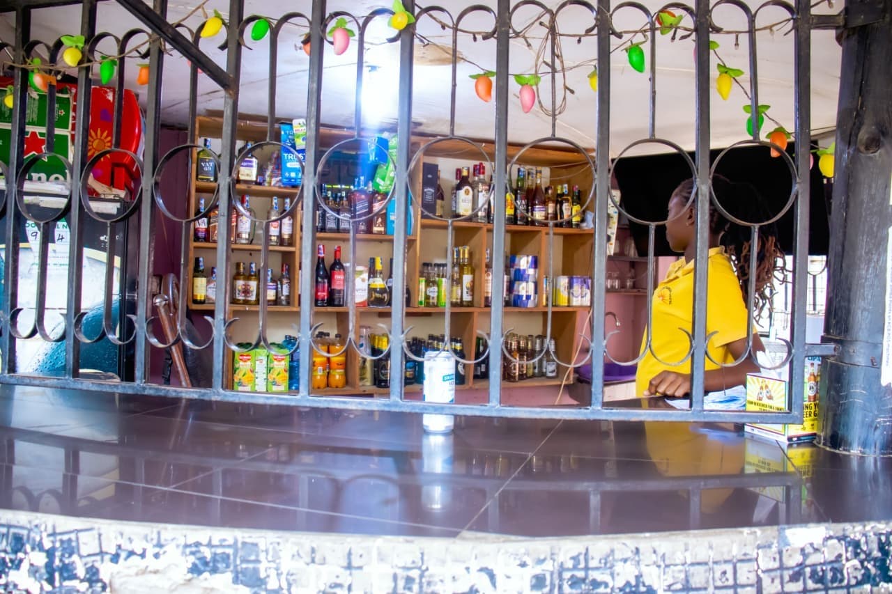 Cocktail Bar at Sunrise Gardens Hotel